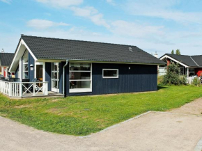 6 person holiday home in Gro enbrode, Großenbrode